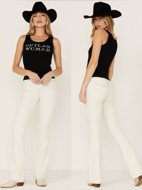 IDYLLWIND WOMEN'S REBEL NATURAL WASH
SIGNATURE BACK POCKET MID RISE FLARE JEANS